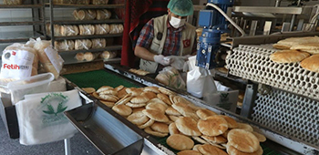GAZZE EKMEK DAĞITIMI